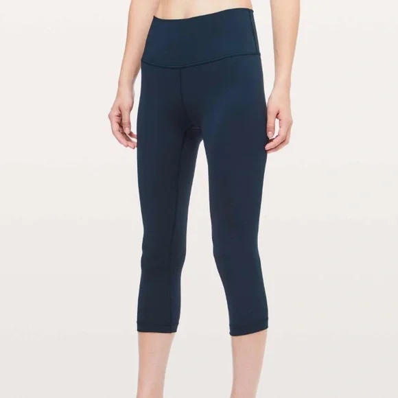 Lululemon Wunder Under Crop (Hi-Rise) *Full-On Luxtreme 21" True Navy - Picture 2 of 10